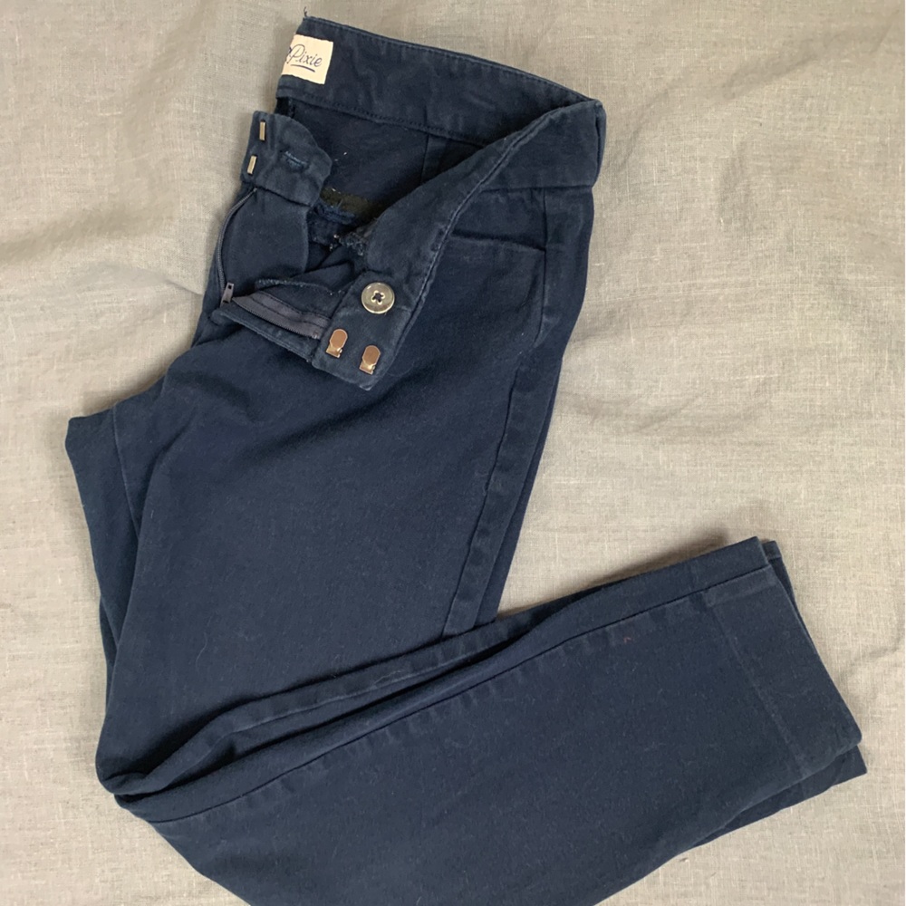 Old Navy Pixie Pant size 6 Regular